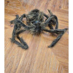 Realistic Furry Halloween Spider Decoration